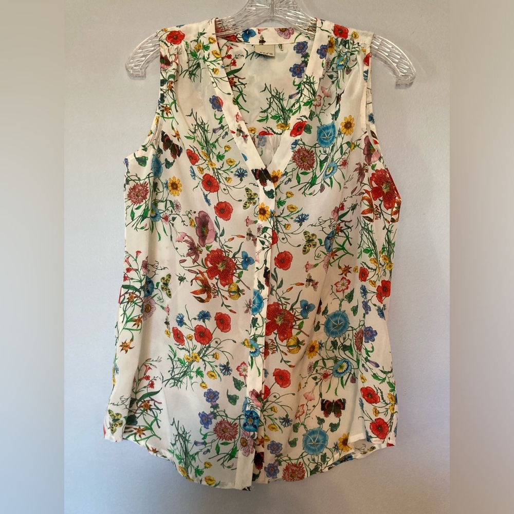 Ecru Silk Floral Sleeveless Blouse snap closure sz s